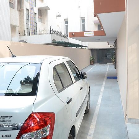 Namaste Apartments New Delhi Ngoại thất bức ảnh
